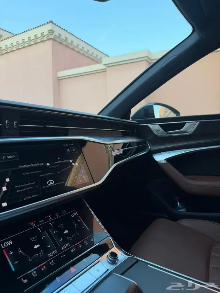 أودي 2022 A7 S Line 14