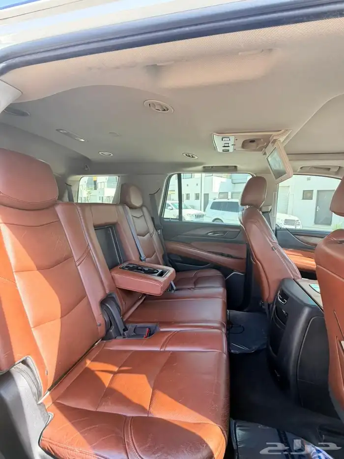 كاديلاك اسكاليد 7