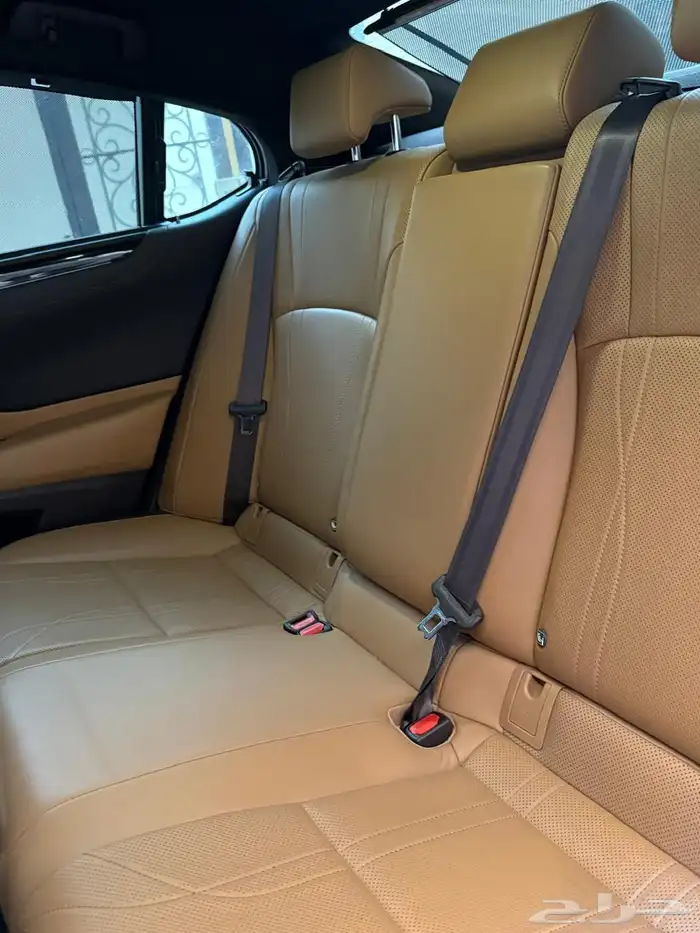 لكزز 300 هايبر 2019 4