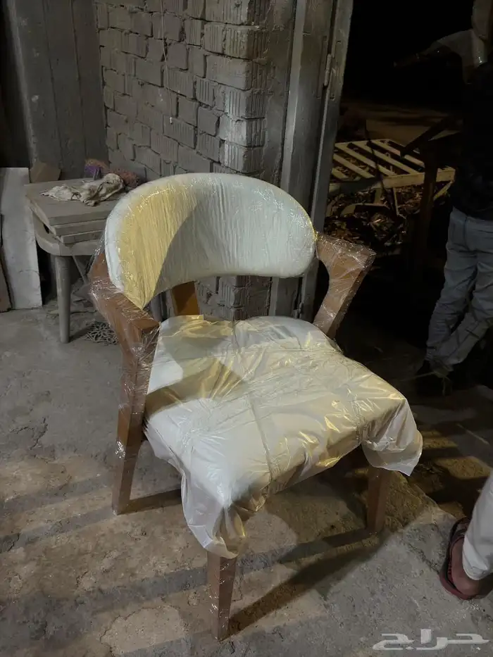 كراسي وطاولات 34