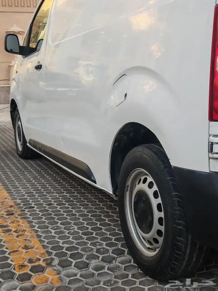 باص فان بيجو ديزل بضاعه 2018 كاش او اقساط 10