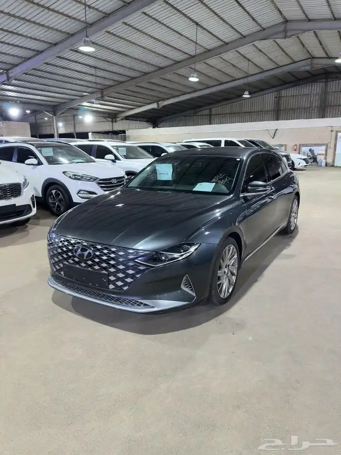 هيونداي ازيرا اخضر غامق 2021 بنزين بطاقة جمركية وارد كوريا 2
