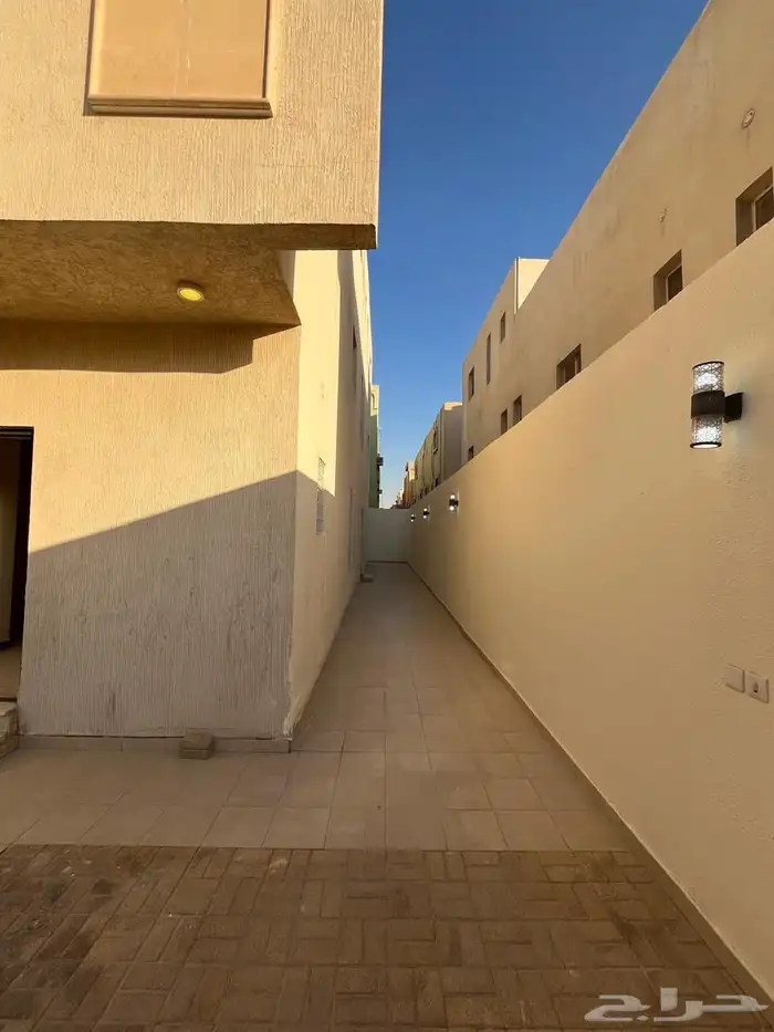 فيلا للبيع الشعلة 3