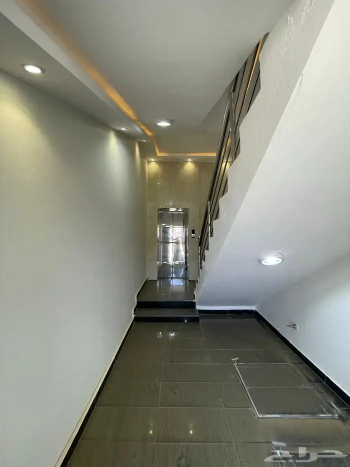 للبيع شقق علويه نظام أدوار بالمحاله ابها 500 ألف ريال 2