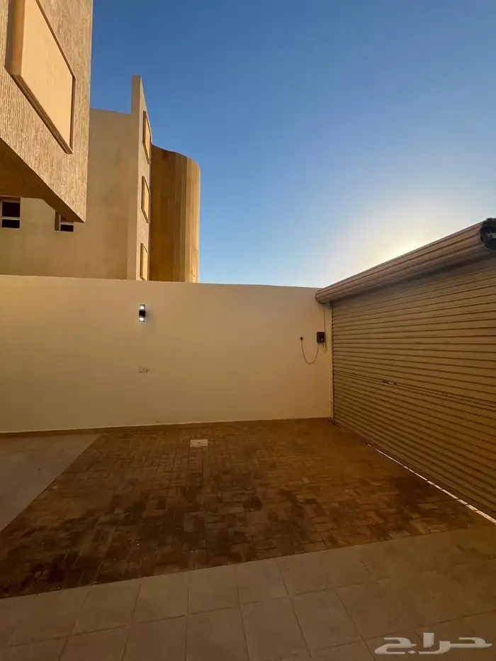 فيلا للبيع الشعلة 4