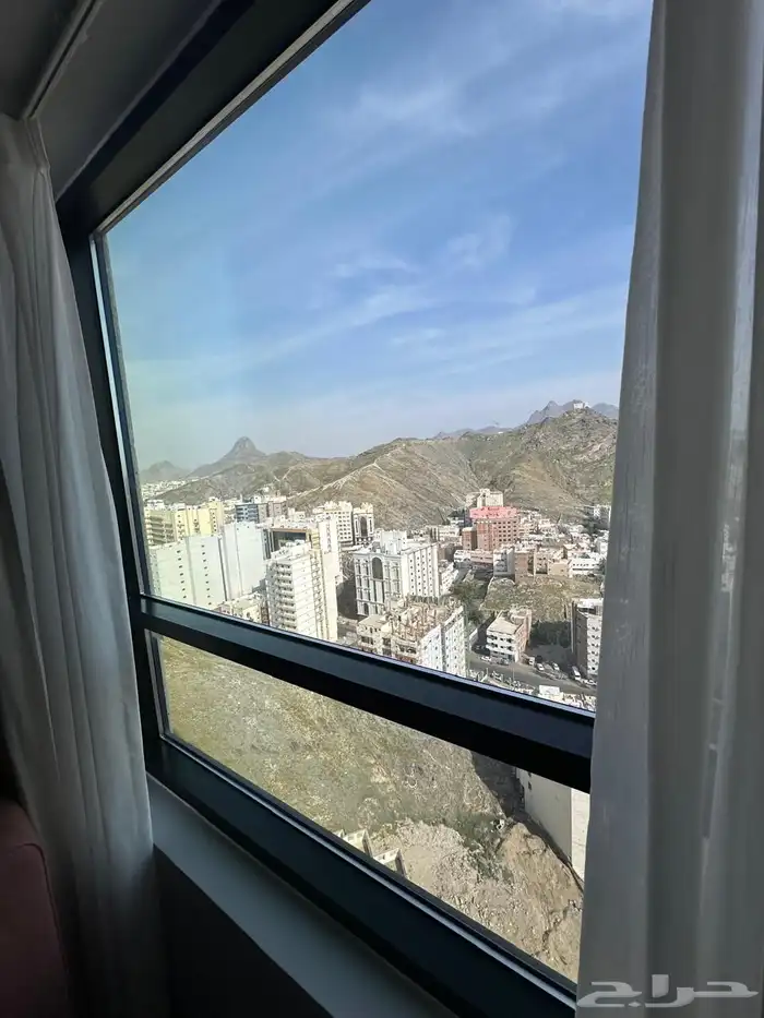 للإيجار السنوي شقة فاخرة مفروشة بالكامل بمشروع ذاخر 1