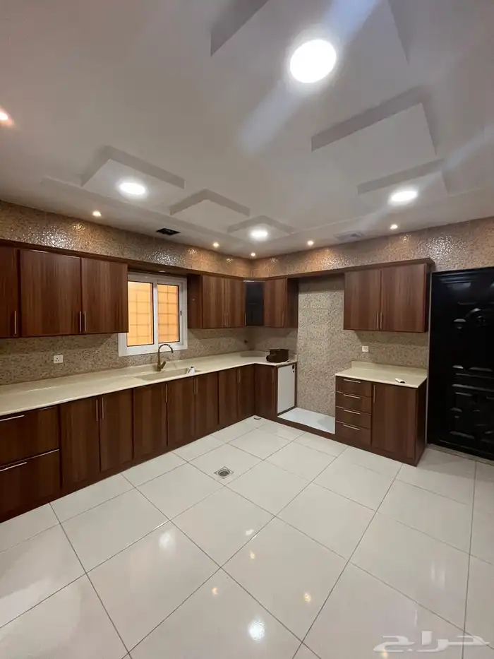 فيلا للبيع الشعلة 10