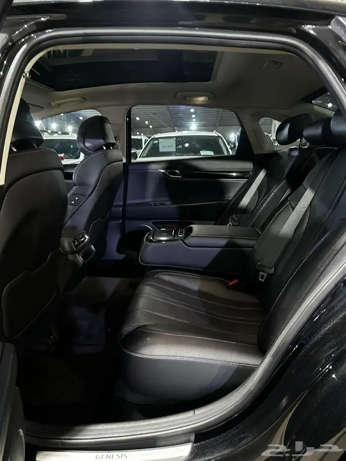 هيونداي جنيسيس اسود 2021 بنزين بطاقة جمركية وارد كوريا 12