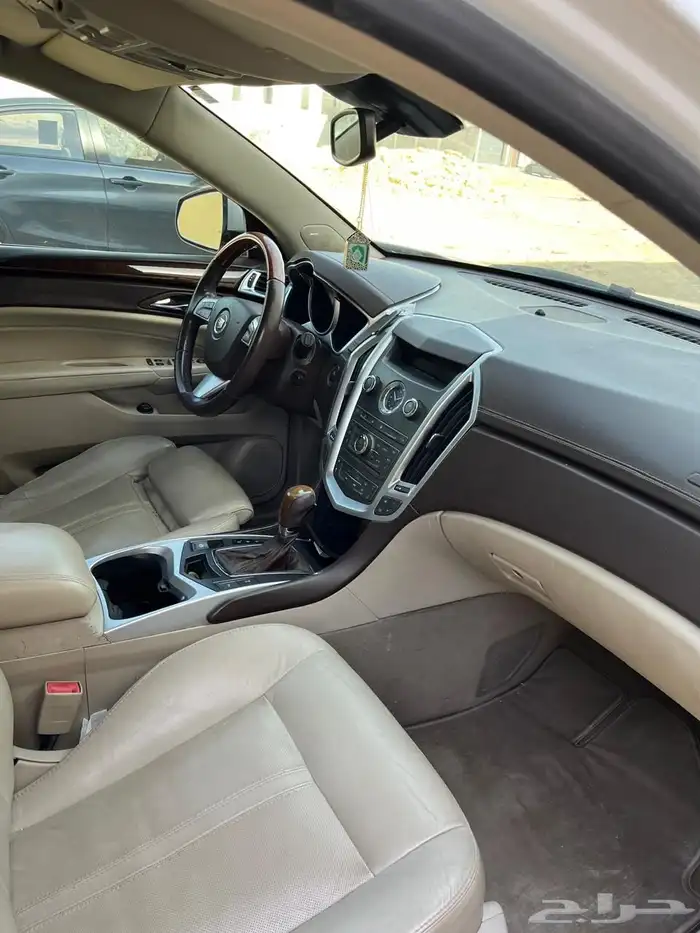 للبيع كاديلاك srx - 2010 8