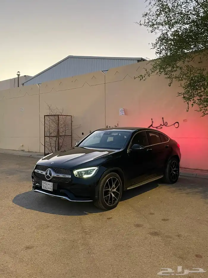 مرسيدس GLC300 2020 1