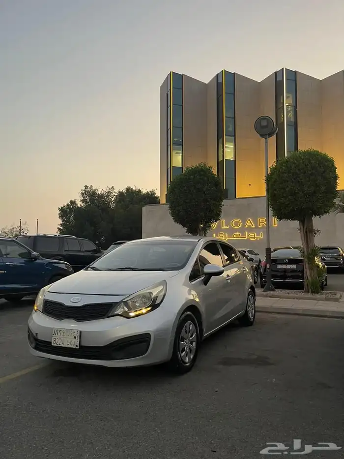 كيا ريو للبيع 4