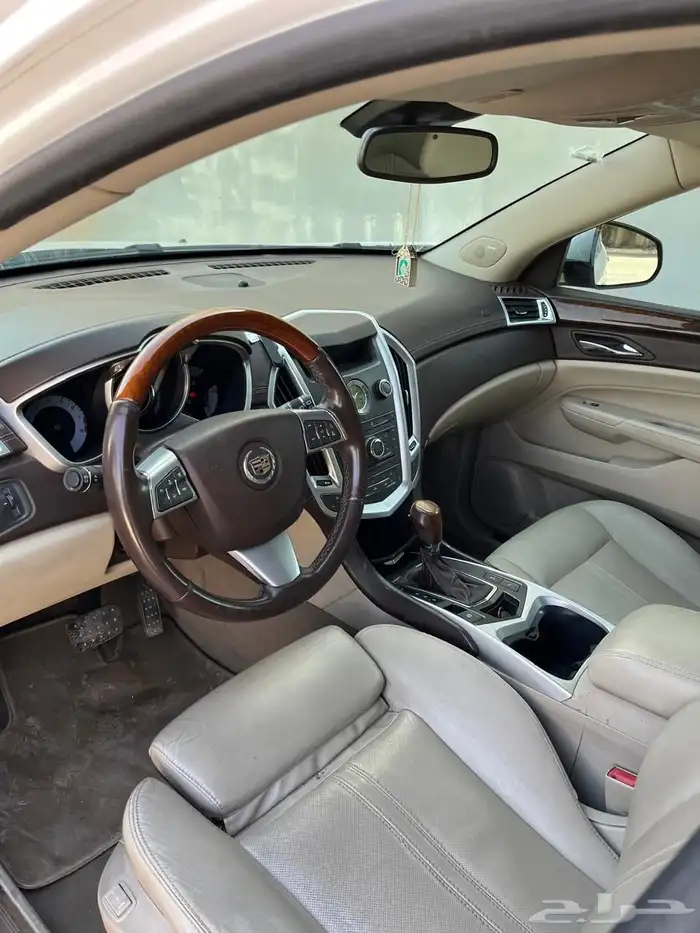 للبيع كاديلاك srx - 2010 7