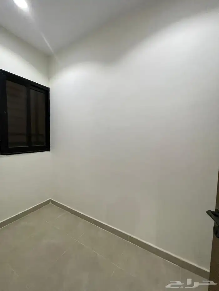 للبيع شقق علويه نظام أدوار بالمحاله ابها 500 ألف ريال 6