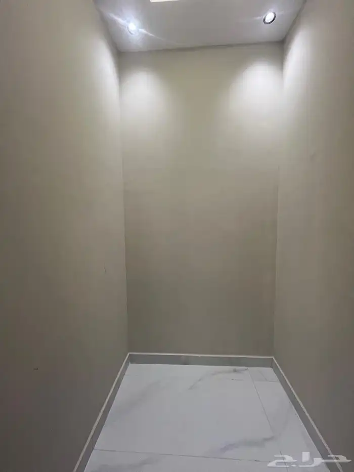 ادوار متكرره فاخرة للبيع بحي الصفا بمداخل خاصه وحوش للأرضي 12