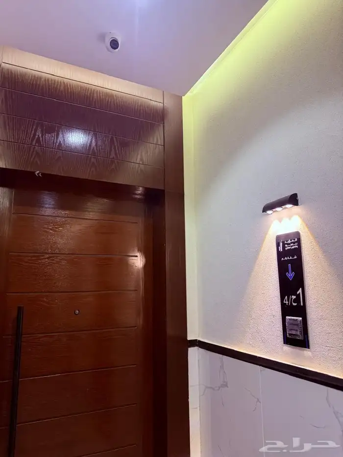 شقة روف 6 غرف بحي المروة للايجار 1