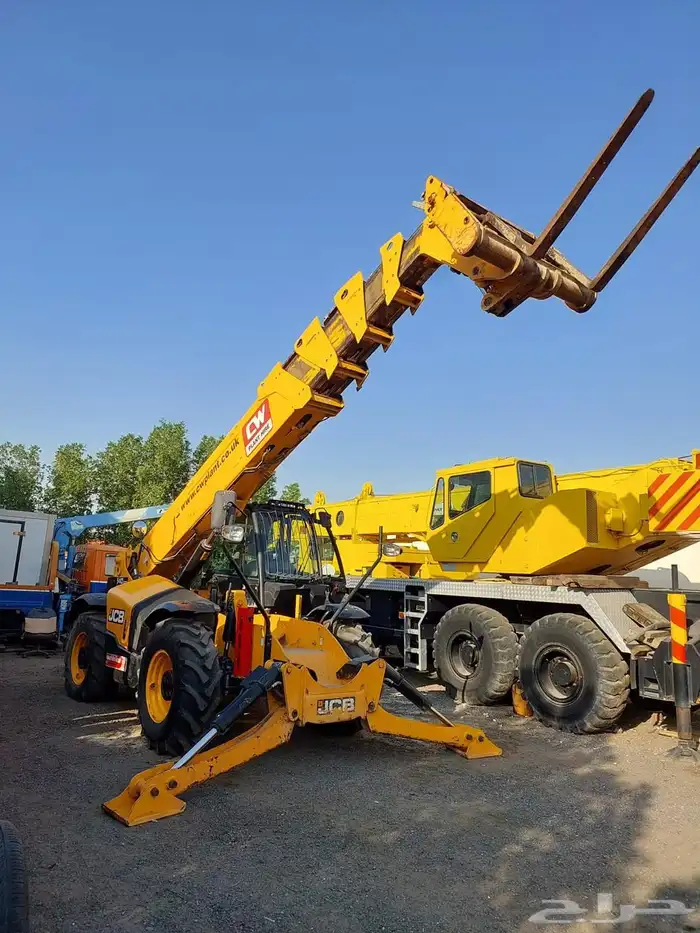 تاجير رافعات شوكيه كرينات معدات ثقيله تغطيه مشاريع 22