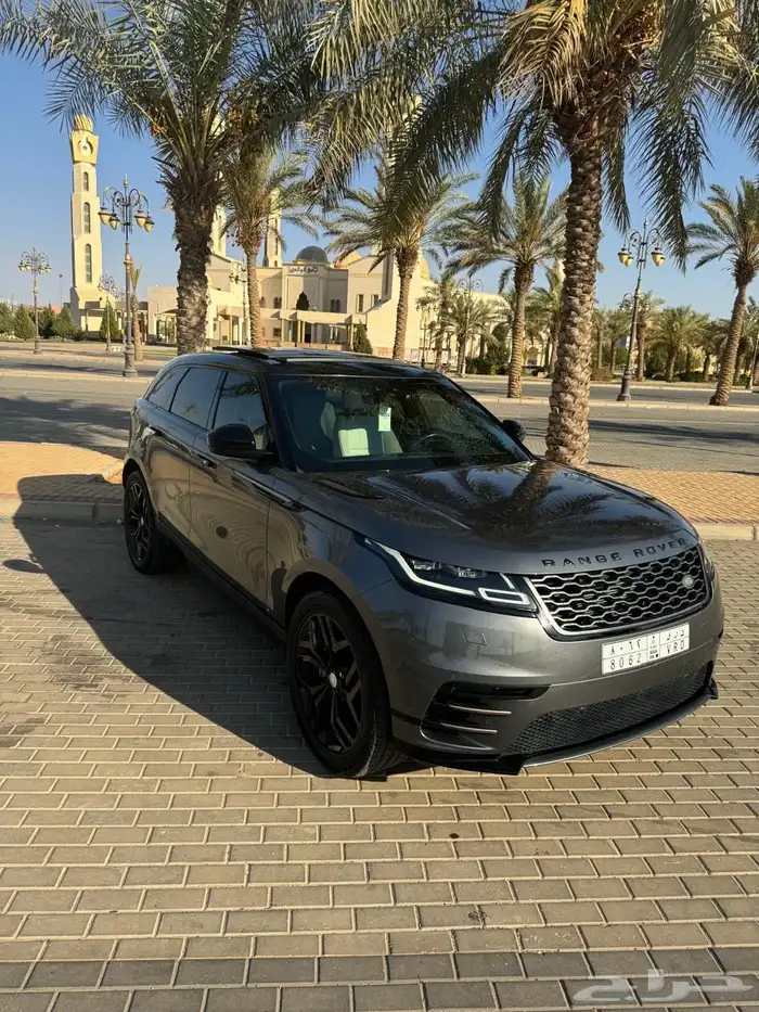 رنج روفر فيلار 12