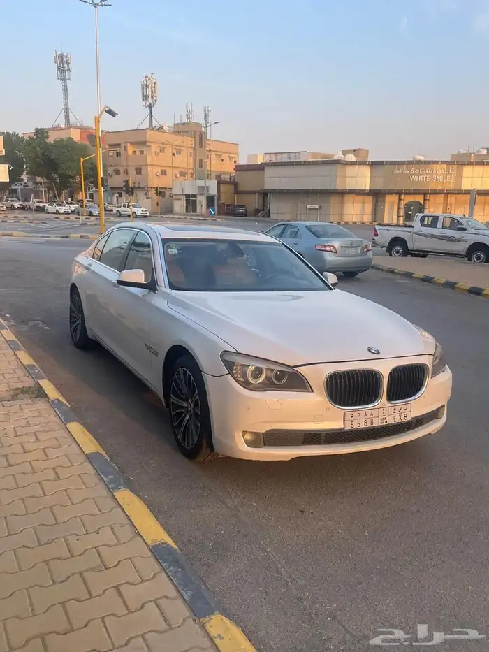 للبيع بي ام دبليو 730 0