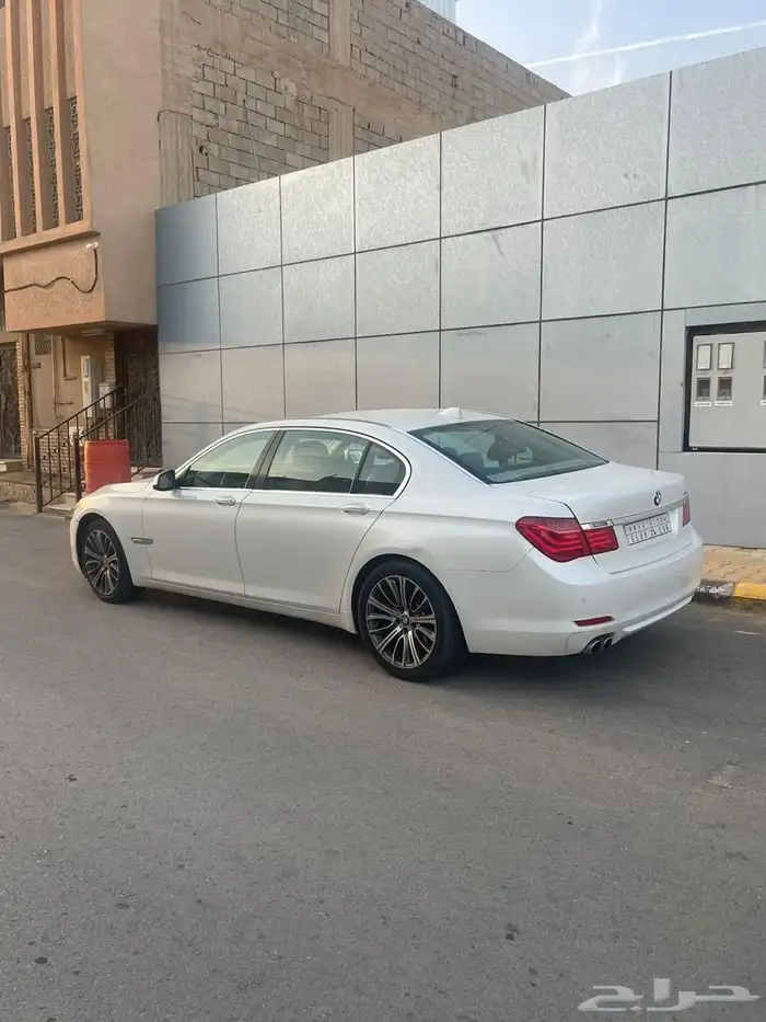 للبيع بي ام دبليو 730 3