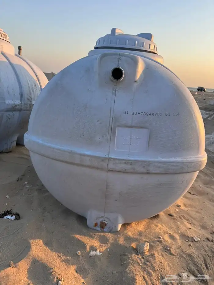 عدد 2 خزان 1000 لتر للبيع 1