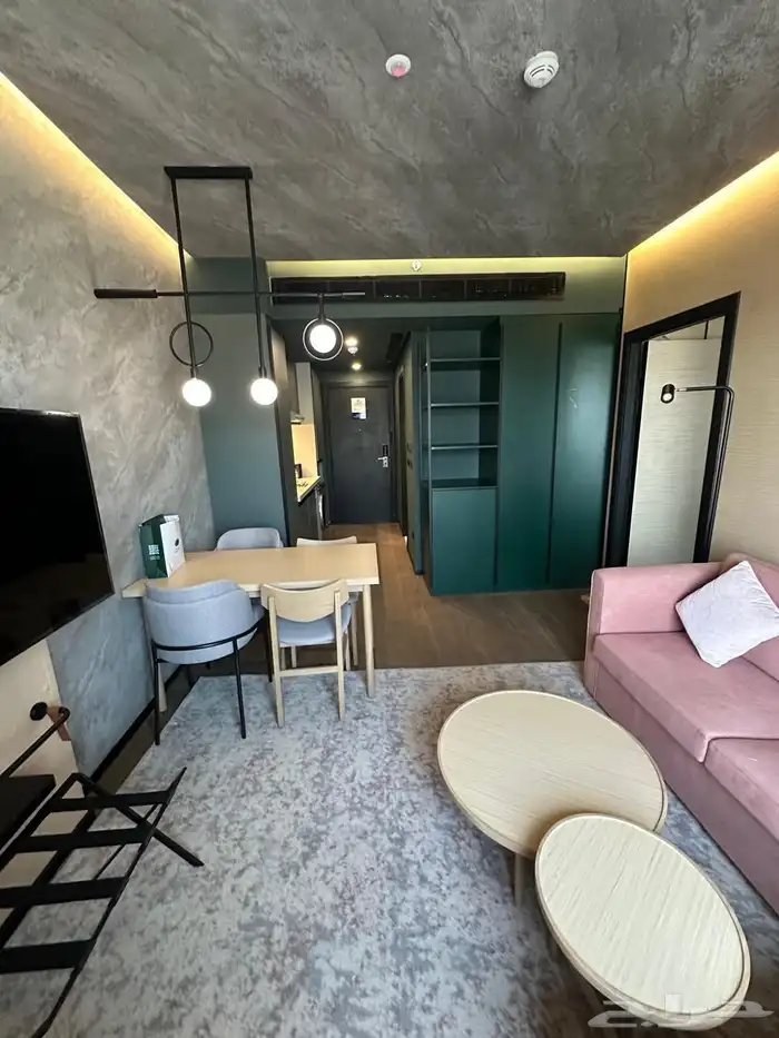 للإيجار السنوي شقة فاخرة مفروشة بالكامل بمشروع ذاخر 6