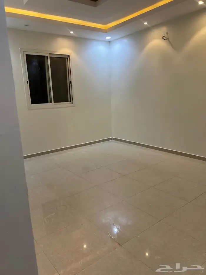 شقه للإيجار حي القادسية 2