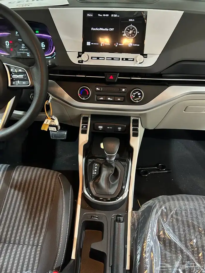 عرض خاص كيا كارينز استاندر موديل 2025 السعر 69225 10