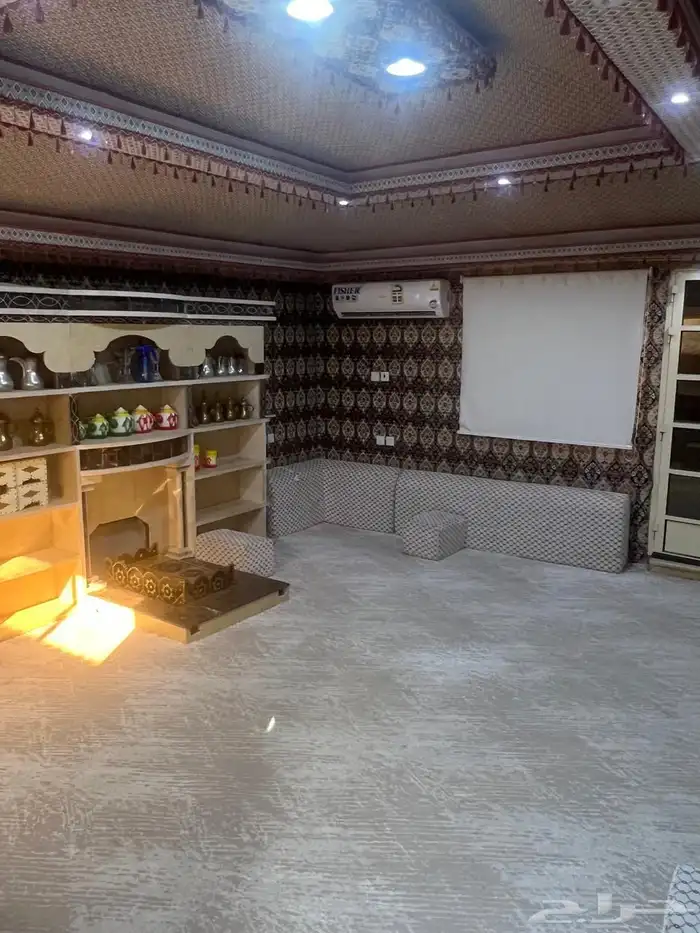 للبيع بيت دورين حي النايفيه 4