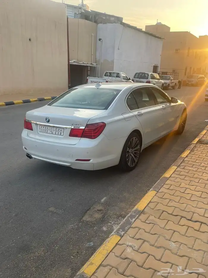 للبيع بي ام دبليو 730 2