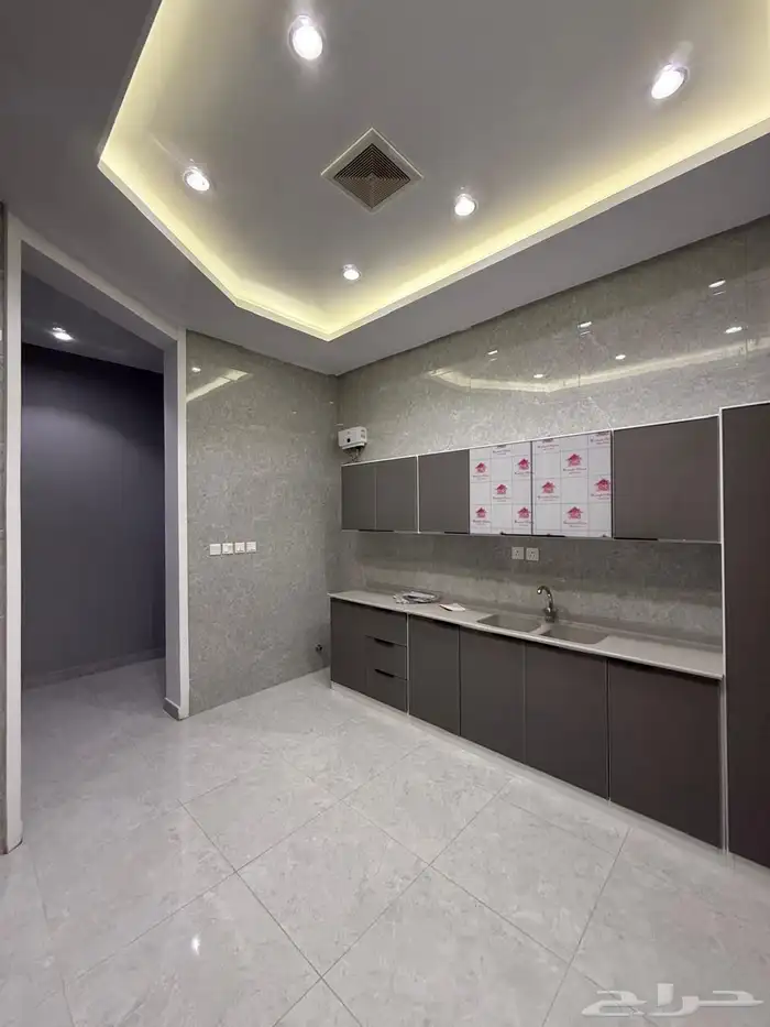 شقة روف 6 غرف بحي المروة للايجار 7