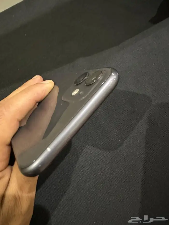 ايفون 11 العادي 128 جيجا 4