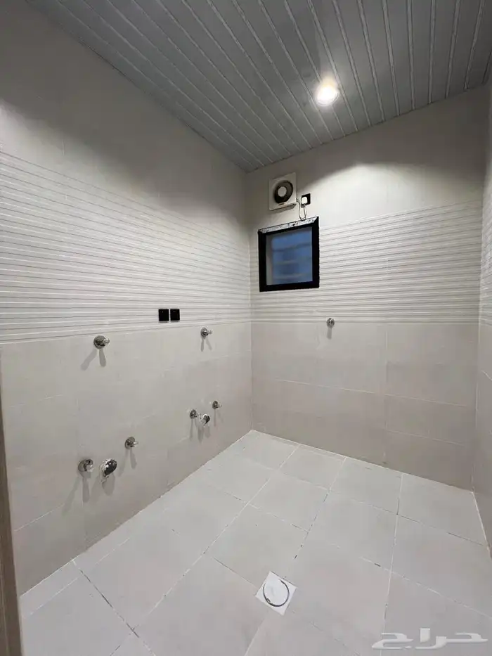 للبيع ارواف بنظام فلل بمخطط 9 بسطح مستقل 15