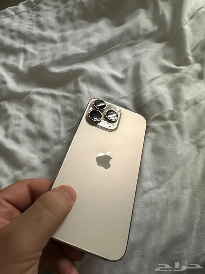 ايفون 16 pro max 5