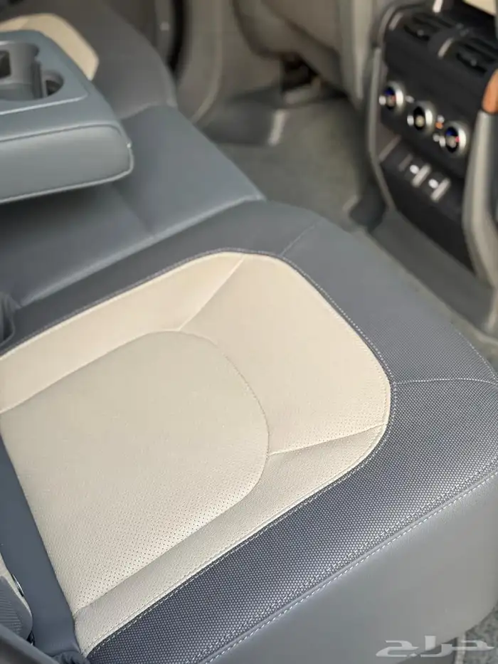 ديفندر 2023 اكس داينمك بحالة الوكالة ماشي 22 الف عالضمان 28