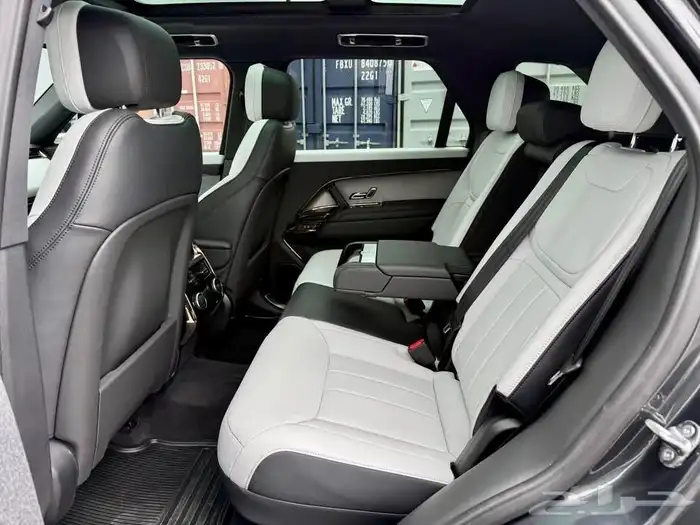 للبيع رانج روفر سبورت HSE موديل 2024 الوان مميز وسعر خرافي 13