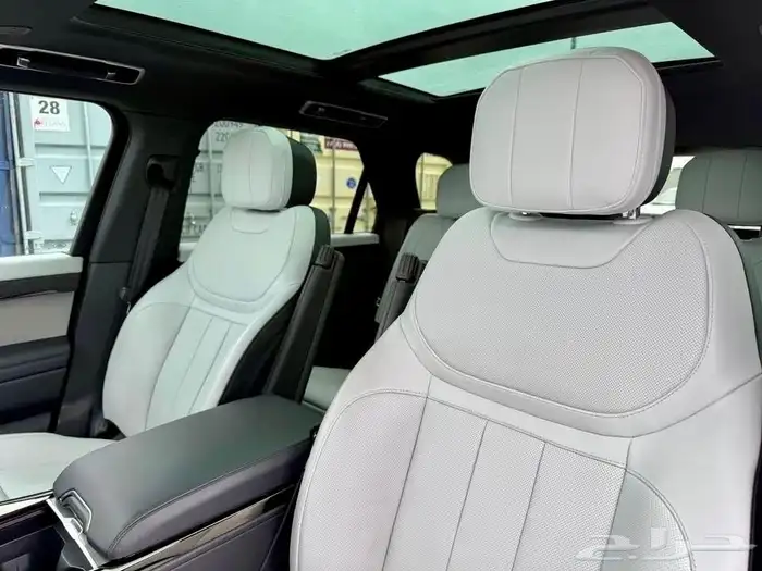 للبيع رانج روفر سبورت HSE موديل 2024 الوان مميز وسعر خرافي 10