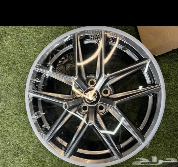 جنوط لكزس جي اس إف 2