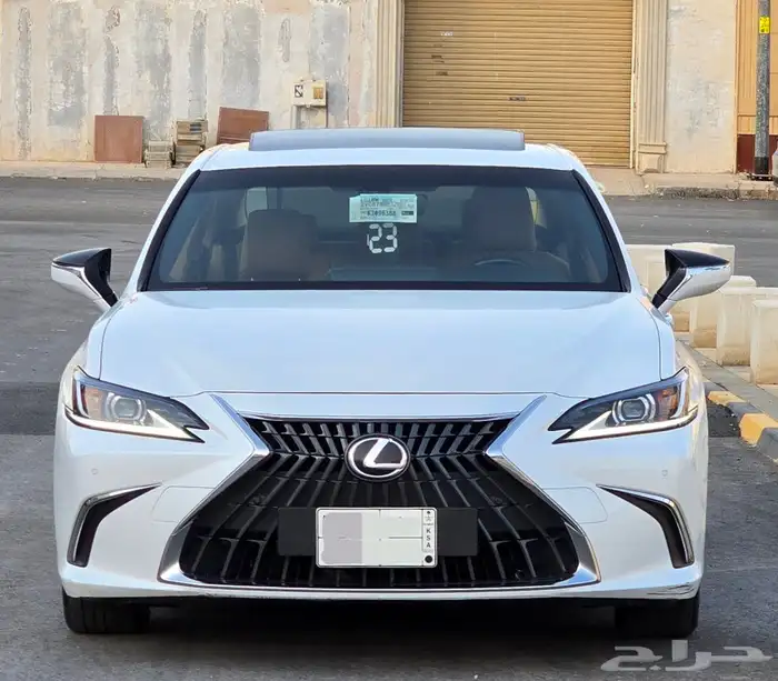 لكزس ES300h 2023 هايبرد 0