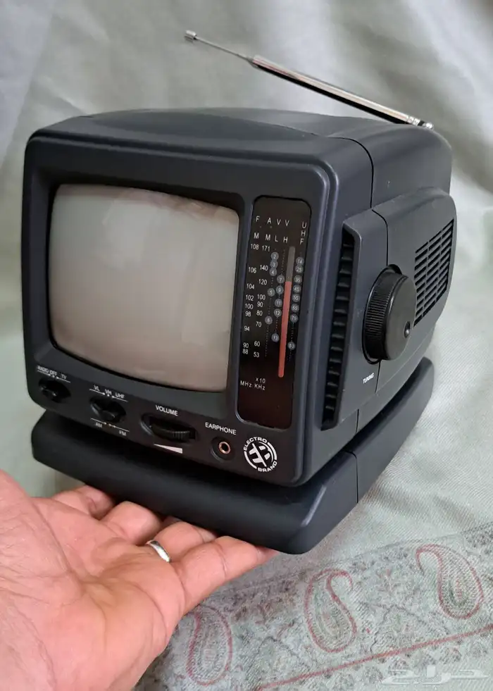 تلفزيون كلاسيكي و راديو اف ام من الزمن الطيبين 0