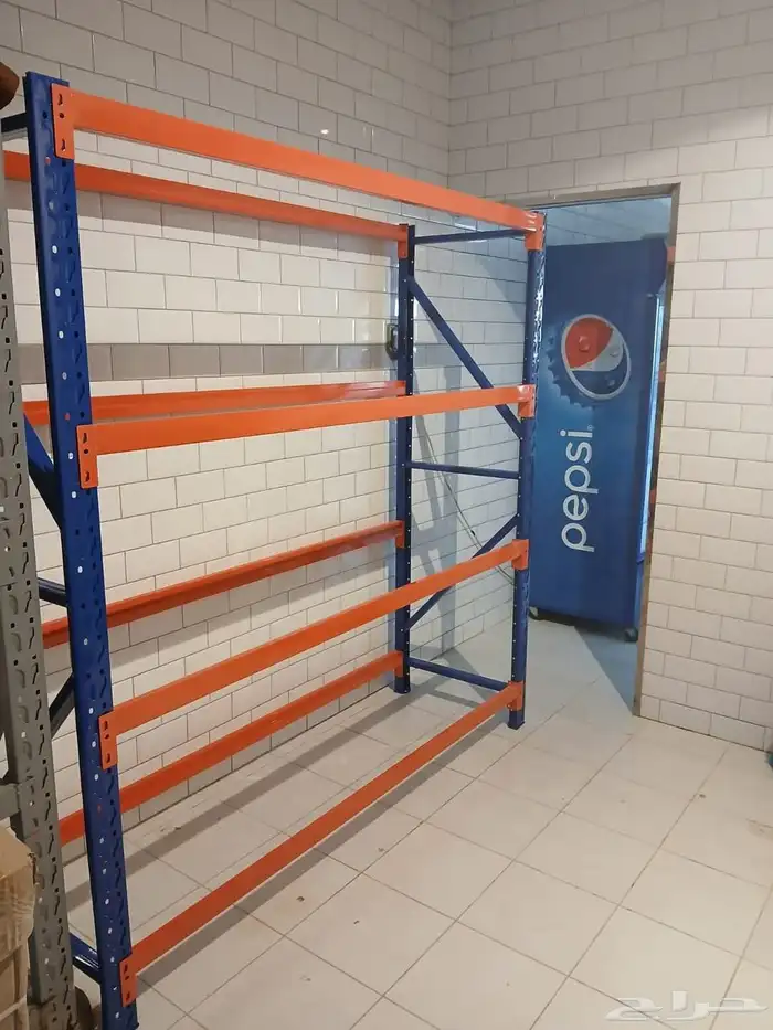 يوجد لدينا جميع انواع الرفوف سوبر ماركت محلات تجاريه 0