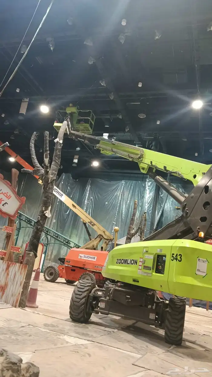 إيجار مان لفت سيزر لفت رافعة شوكية تلي هندر كرينات بوبكات 1