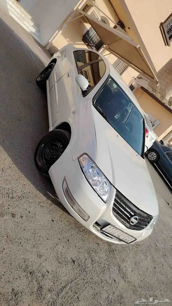 للبيع نيسان صني 2010 0