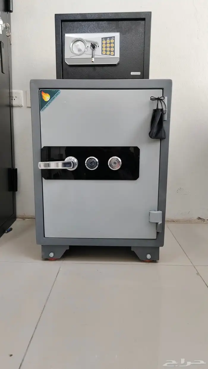 خزائن مقاومة للحريق بجميع اوزانها 14