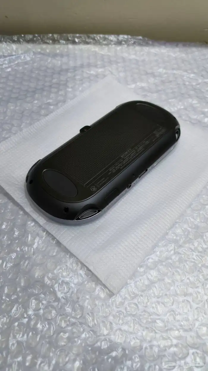 جهاز PS Vita نسخة OLED اليابانية بالكرتون مع الالعاب 7