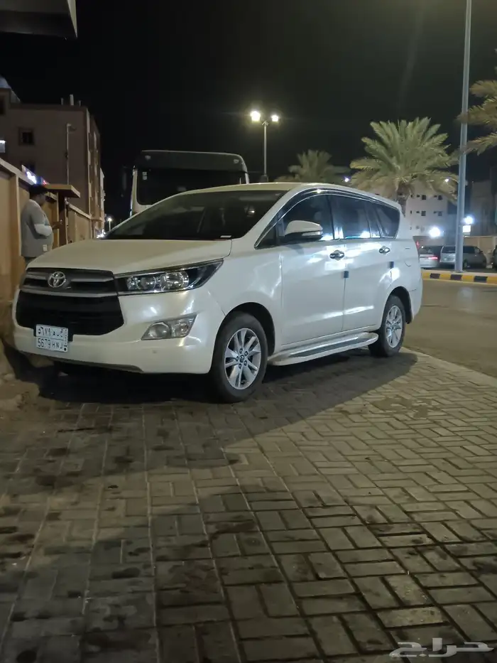 Toyota Innova 2016 4