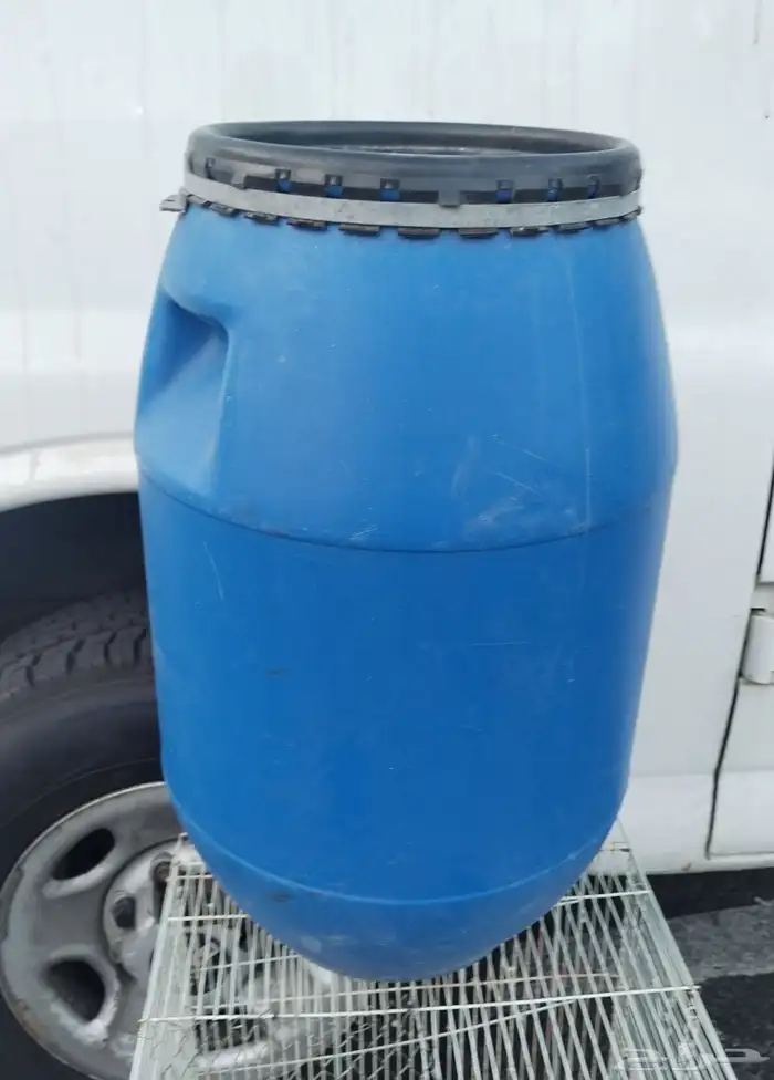 براميل لتخزين علف 0