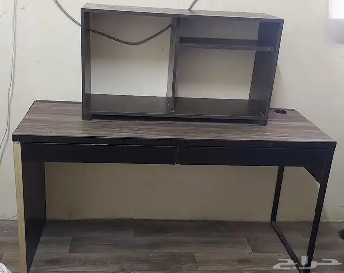 طاولتين كبيرة و صغيره 0