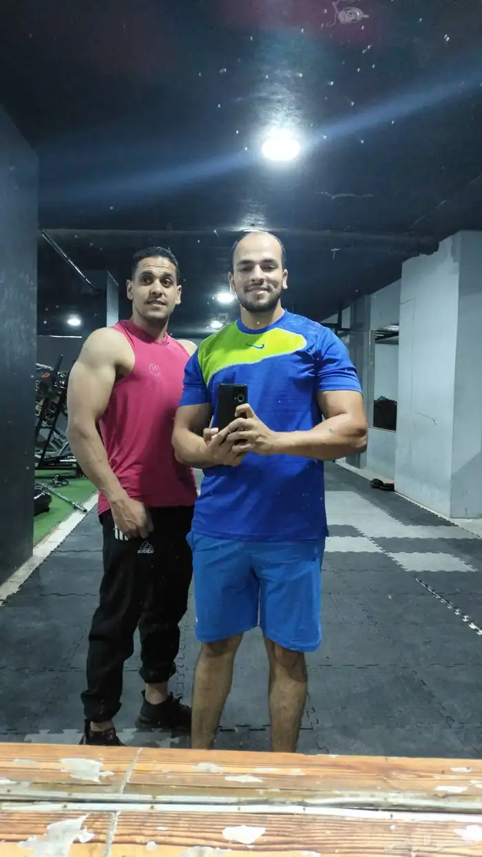 مدرب لياقة بدنية ومدرب شخصي 1