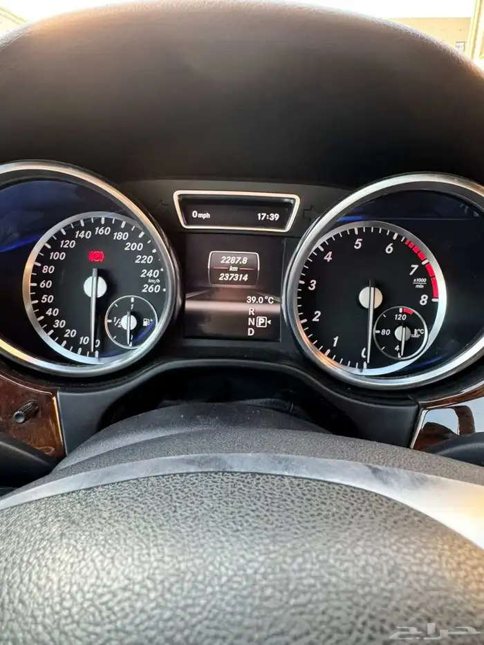 مارسيدس ML500 9