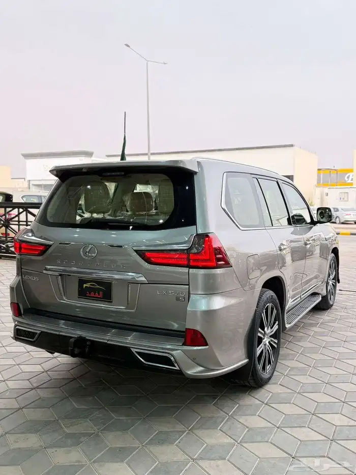 لكزس - 2018 - LX570 - معدل - 2021 - فل كامل 6